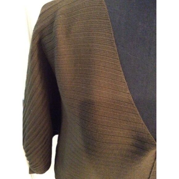 VNC Tahari Army Green Dark Sweater V Neck Large L Women - Picture 4 of 4
